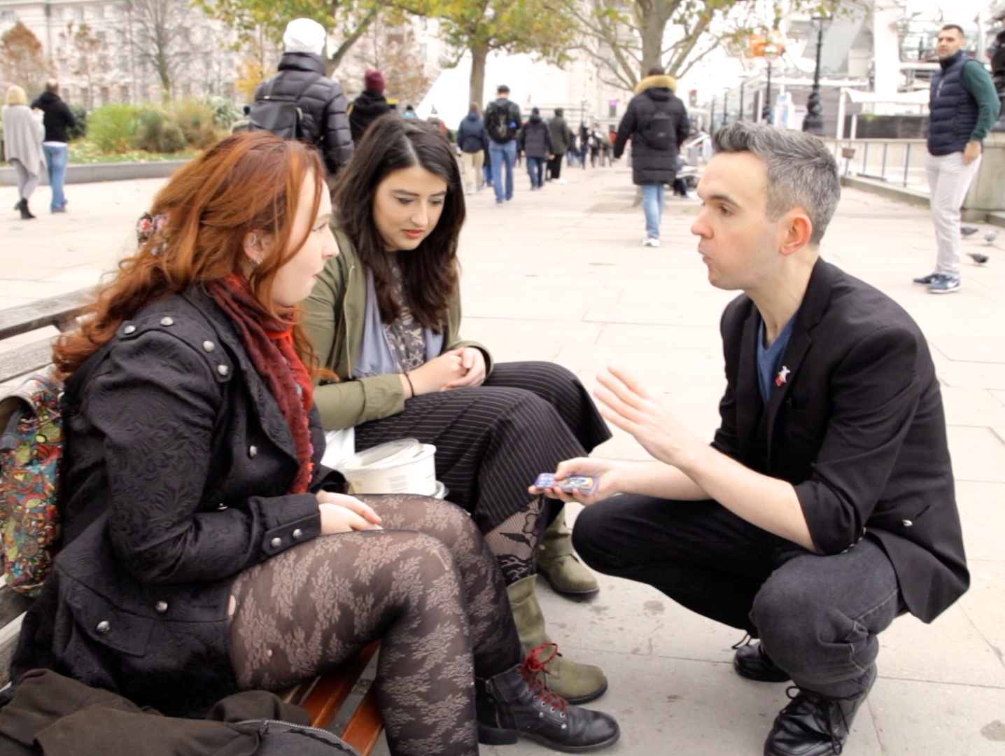 Street magic on the Southbank