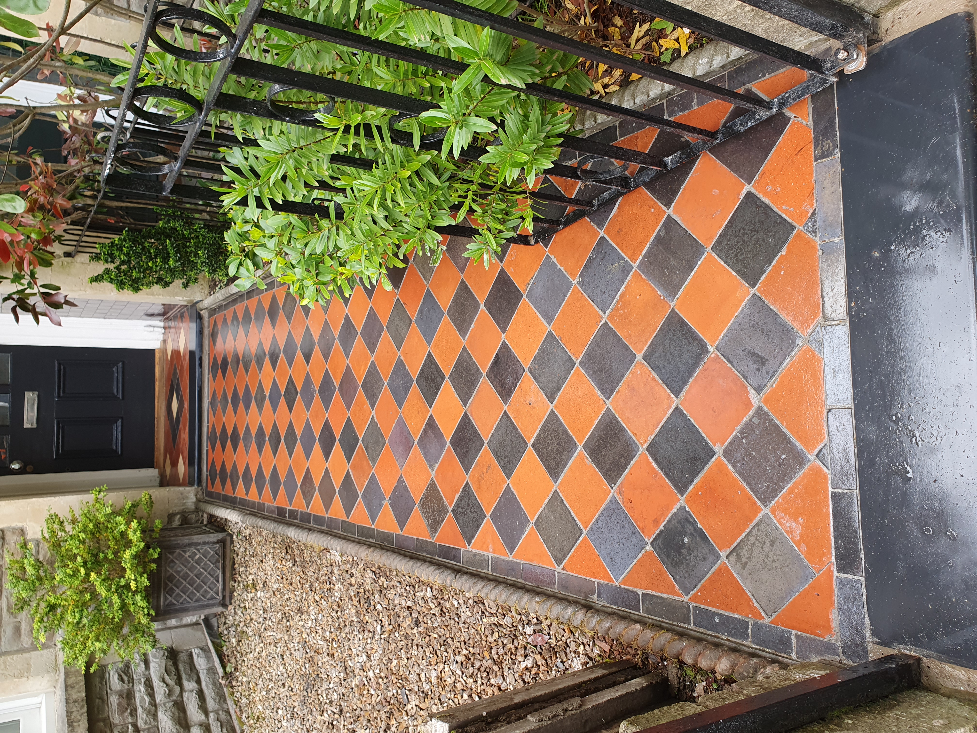 We love to work with period features.. here we have a reclaimed path lovingly restored to a property of the same victorian period. 