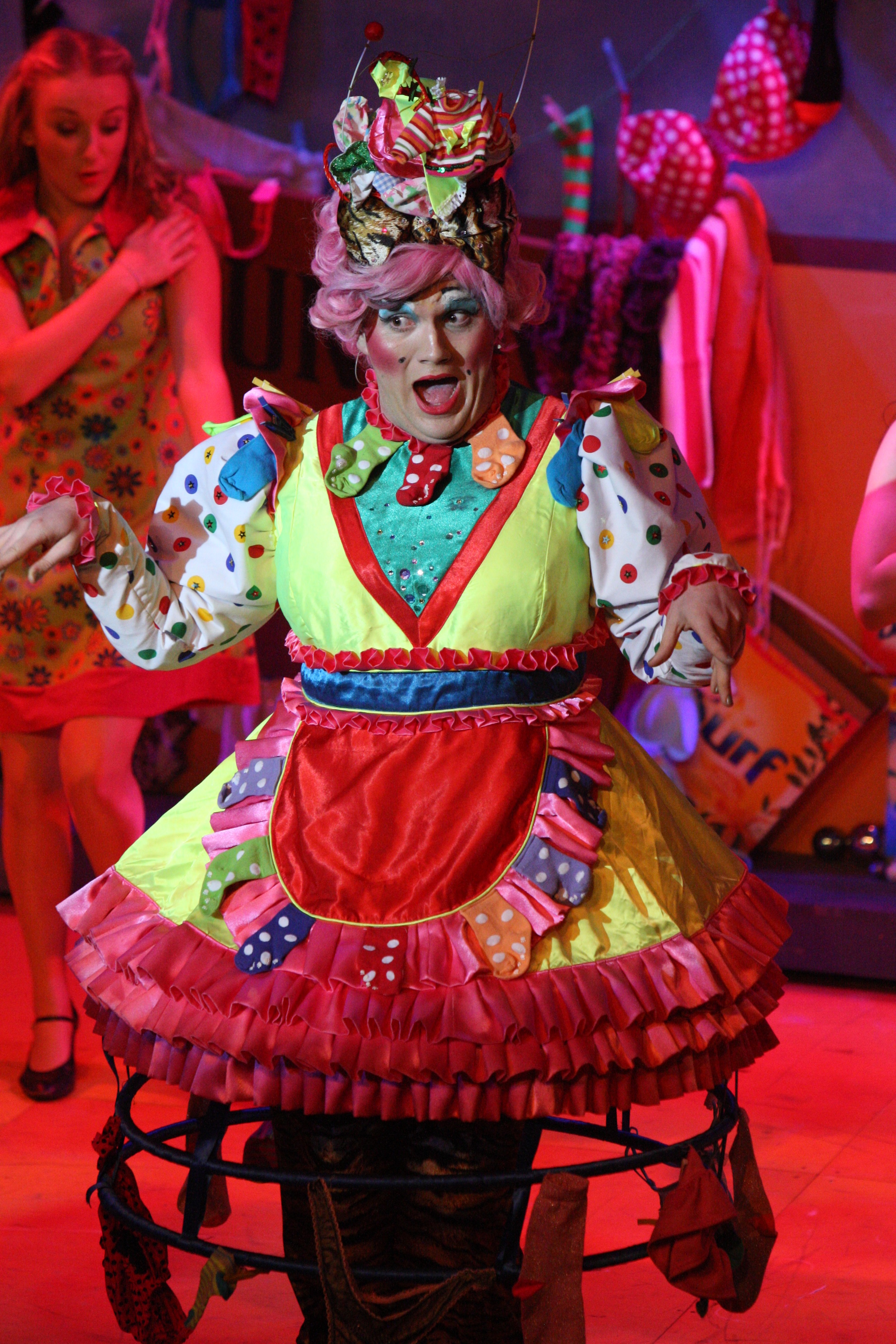 Widow Twankey, Aladdin Pantomime